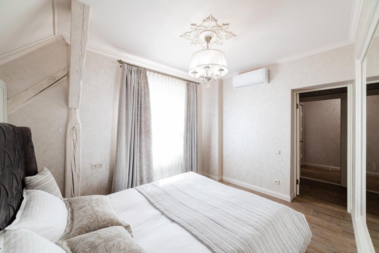 Lux Apartment On Duhnovicha Street .Free Parking. Ungvár Kültér fotó