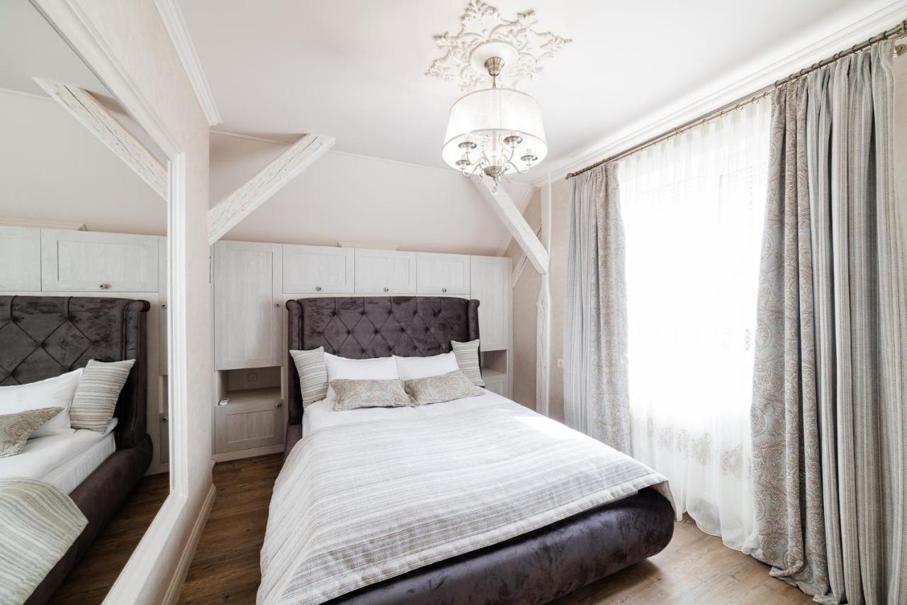 Lux Apartment On Duhnovicha Street .Free Parking. Ungvár Kültér fotó